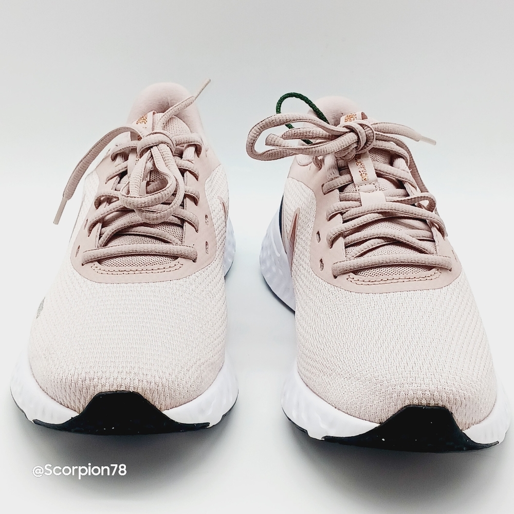 Nike Revolution 5 Streetwear/Running  Shoes Size 8.5 for Women - Picture 4 of 11